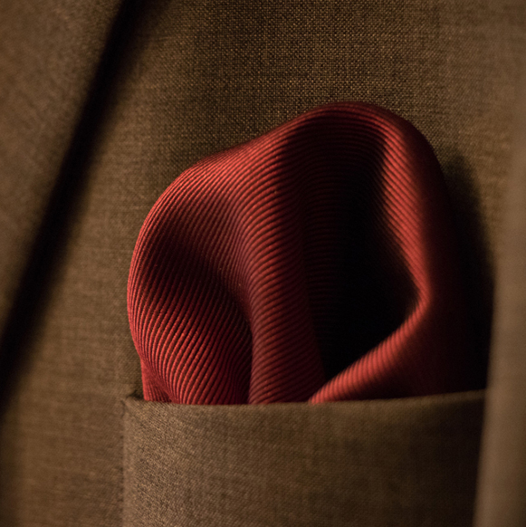 Choosing Textures That Make Simple Dressing Feel Elevated